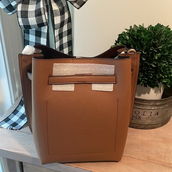 🌸MICHAEL KORS EMILIA SMALL DRAWSTRING BAG🌸 - Picture 4 of 6